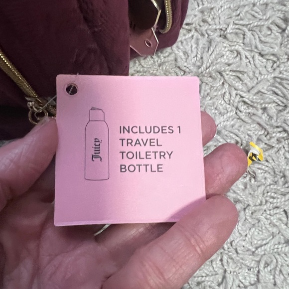 New Juicy Couture Plum purple cosmetic and Travel Toiletry Set - Picture 2 of 4